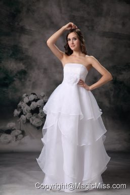 Modest A-line Strapless Floor-length Organza Hand Made Flower Wedding Dress