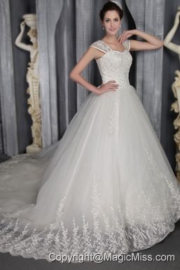 Elegant A-Line / Princess Square Neck Chapel Train Organza Appliques Wedding Dress