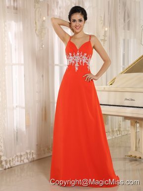 2013 Red New Style In Akron Arkansas Prom Celebrity Dress With Spaghetti Straps Appliques Decorate Waist