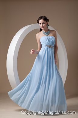 Light Blue Elegant Bridesmaid Dress Empire Strapless Chiffon Beading and Ruch Floor-length