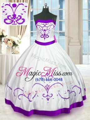 Deluxe White Ball Gowns Satin Strapless Sleeveless Beading and Embroidery Floor Length Lace Up Quince Ball Gowns