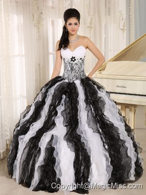 White and Black Ruffles Quinceanera Dress With Appliques Sweetheart For Custom Made In Honolulu City Hawaii