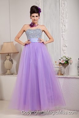 Lavender A-line / Princess Strapless Floor-length Tulle Beading Prom Dress