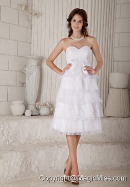 Beautiful Empire Sweetheart Knee-length Organza and Lace Bow Wedding Dress