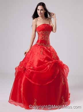 Red 2013 Quinceanera Dress With Embroidery and Pick-ups Organza For Custom Made