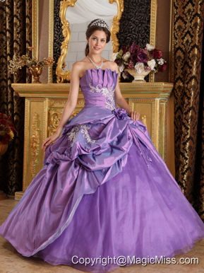 Lavender Ball Gown Strapless Floor-length Appliques Taffeta Quinceanera Dress