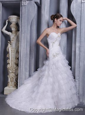 White A-line / Princess Sweetheart Court Train Organza Appliques Wedding Dress