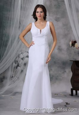 Muscatine Iowa Beaded Decorate Bodice Watteau Train Chiffon Scoop Simple Style Wedding Dress For 2013