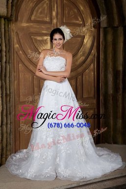 Romantic White Organza Zipper Wedding Gown Sleeveless With Brush Train Beading and Appliques
