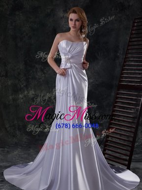 Top Selling Strapless Sleeveless Brush Train Lace Up Wedding Dress Silver Elastic Woven Satin
