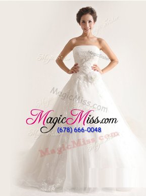 Free and Easy White Lace Up Strapless Appliques Wedding Dress Tulle Sleeveless Court Train