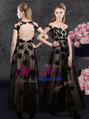 Romantic Black Sweetheart Backless Appliques Homecoming Dress Short Sleeves