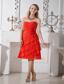 Red A-line Sweetheart Knee-length Chiffon Hand Made Flowers Prom / Homecoming Dress