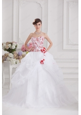 2015 Ball Gown Sweetheart Appliques and Pick ups Quinceanera Dress in White