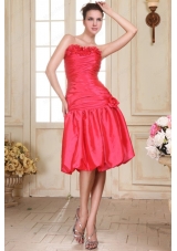 Sweetheart Knee Length Hand Made Flowers Bridesmaid Dress in Coral Red