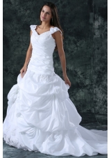 Elegant Ball Gown V Neck Taffeta Appliques Wedding Dress