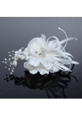 2015 Fashionable Tulle White Imitation Pearls Fascinators