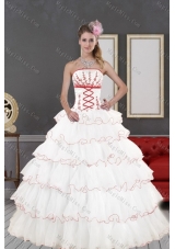 2015 New Style White Quinceanera Dresses with Appliques and Ruffled Layers