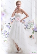 Popular Beading White Wedding Dresses with Brush Train and Lace