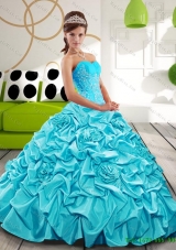 Vestidos de Sweetheart Sweet 16 Dresses with Appliques and Pick Ups