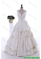 Fashionable 2016 Beading Appliques Wedding Dress with Court Train