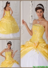 2016 Elegant Appliques Quinceanera Gowns with Hand Made Flower