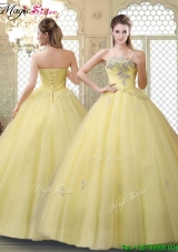 Romantic Strapless 2016 Prom Gowns with Appliques and Beading for Fall