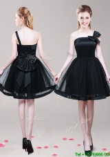 Luxurious One Shoulder Short Black Prom Dress with Bowknot