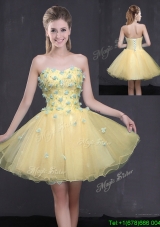 Wonderful Organza Sweetheart Gold Short Prom Dress with Appliques