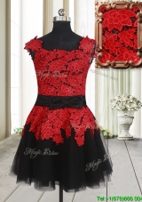 Simple Laced and Bowknot Square Tulle Short Prom Dress in Red and Black