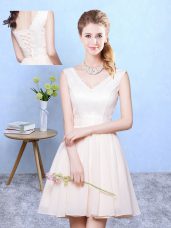 Champagne Empire V-neck Sleeveless Chiffon Knee Length Lace Up Ruching Dama Dress for Quinceanera