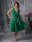 Green Column V-neck Tea-length Taffeta Bow Prom Dress