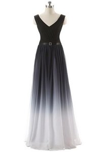 New Arrival White And Black V-neck Neckline Belt Prom Homecoming Dress Sleeveless Lace Up