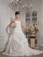 Elegant A-line Strapless Court Train Taffeta Appliques Wedding Dress