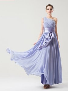 Best One Shoulder Sleeveless Dress for Prom Floor Length Ruching and Bowknot Lavender Chiffon