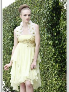 Sleeveless Backless Knee Length Beading and Appliques Prom Dresses