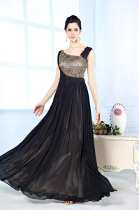 Luxury Black Sleeveless Beading Floor Length Prom Dress