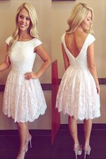Fashionable White A-line Scoop Cap Sleeves Lace Knee Length Zipper Lace Prom Homecoming Dress