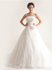 Free and Easy White Lace Up Strapless Appliques Wedding Dress Tulle Sleeveless Court Train