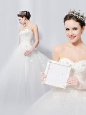 Simple Sweetheart Sleeveless Wedding Gowns With Brush Train Beading and Appliques White Tulle