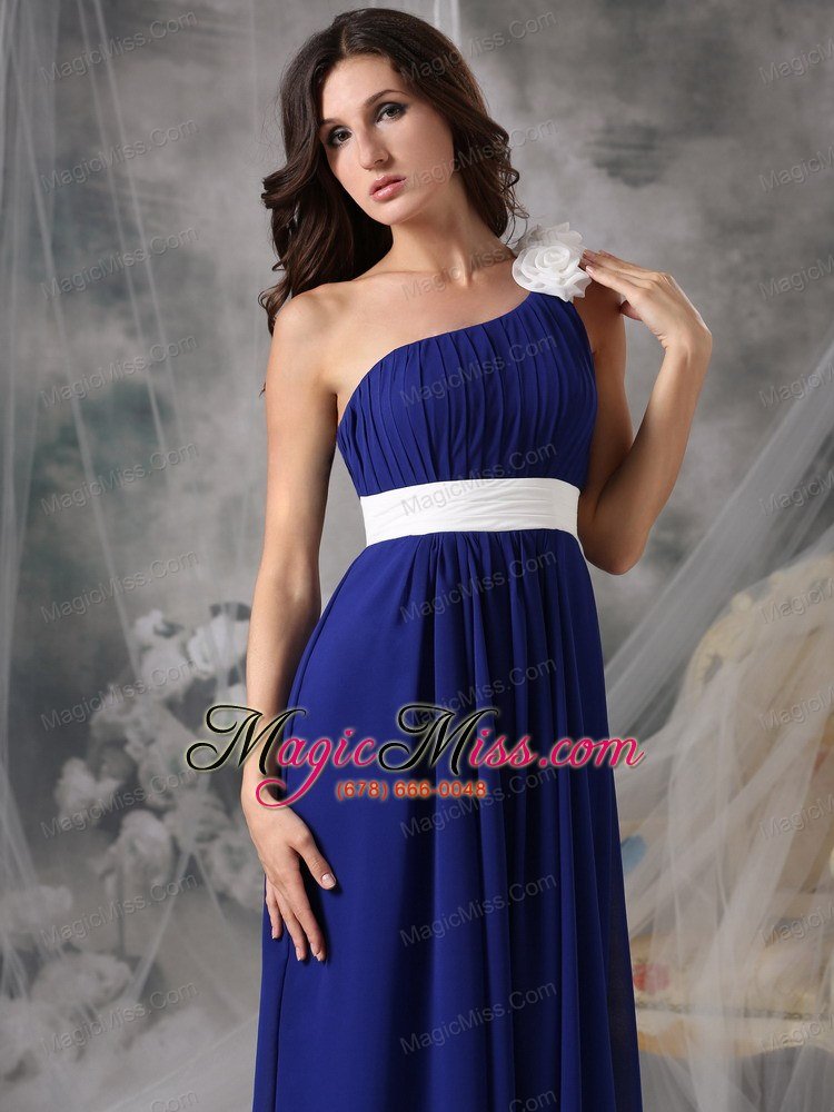 wholesale modest royal blue and white empire one shoulder prom dress chiffon handle flowers floor-length