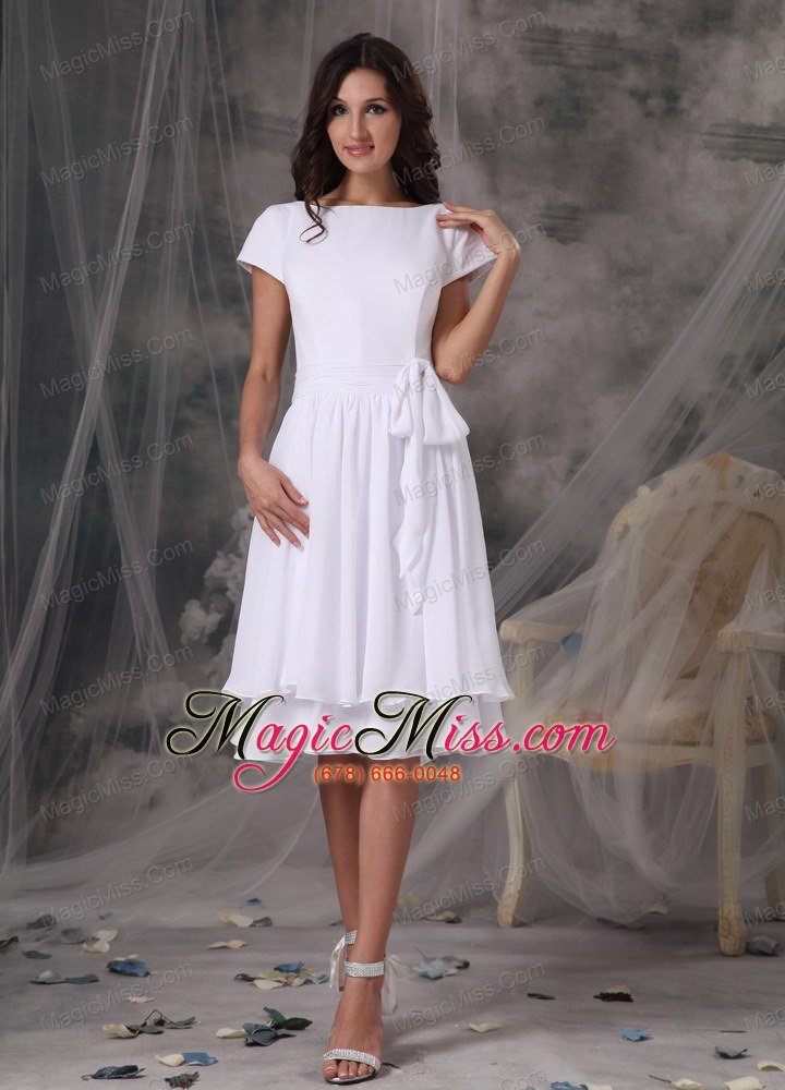 wholesale white empire bateau knee-length chiffon bridesmaid dress