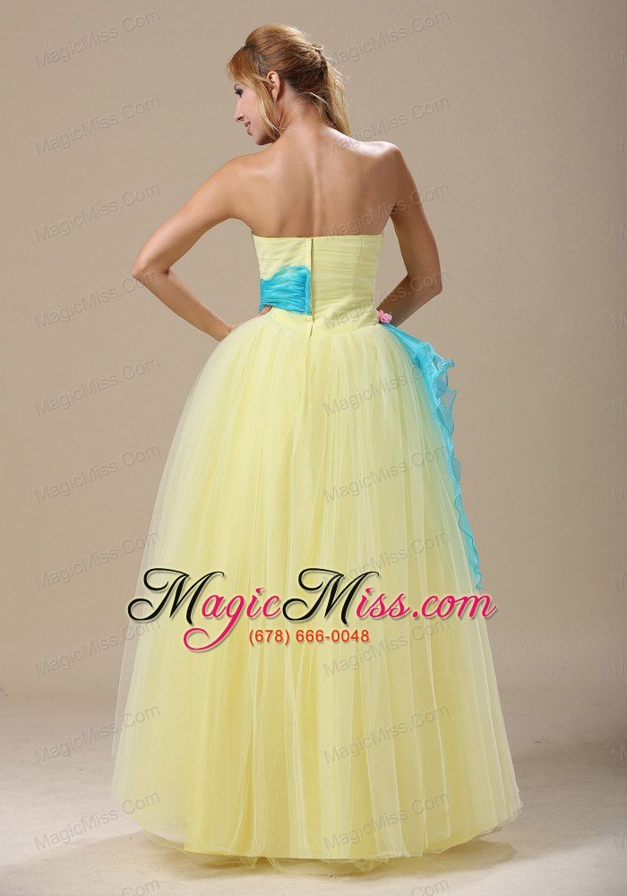 wholesale light yellow appliques and ruched bodice for 2013 prom dress in denver with sash