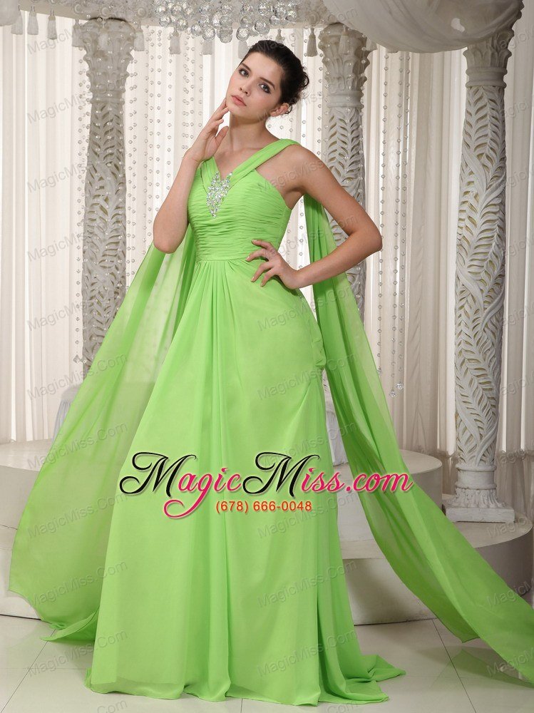 wholesale spring green a-line / princess v-neck watteau chiffon beading prom dress