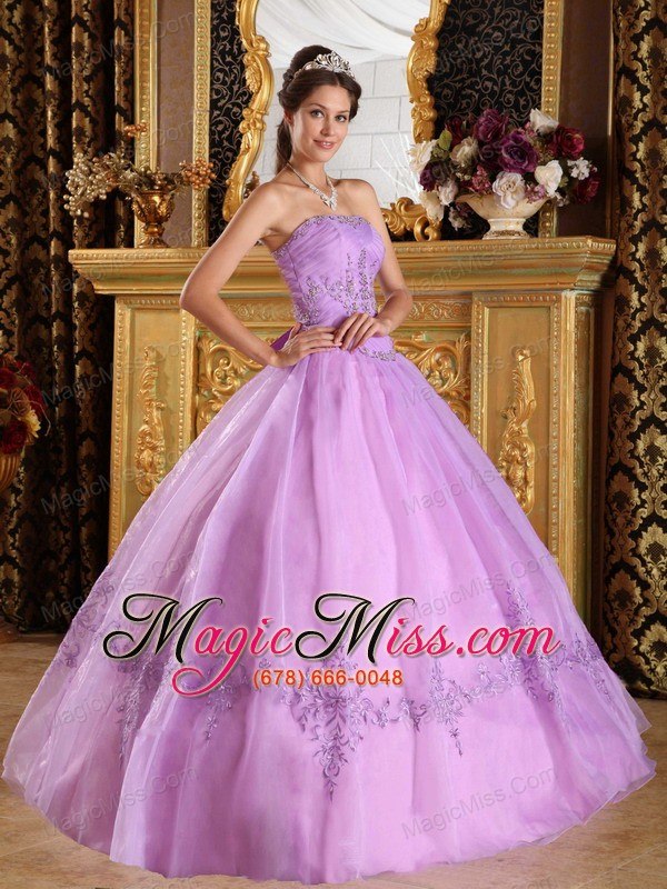 wholesale lavender ball gown strapless floor-length appliques tulle quinceanera dress