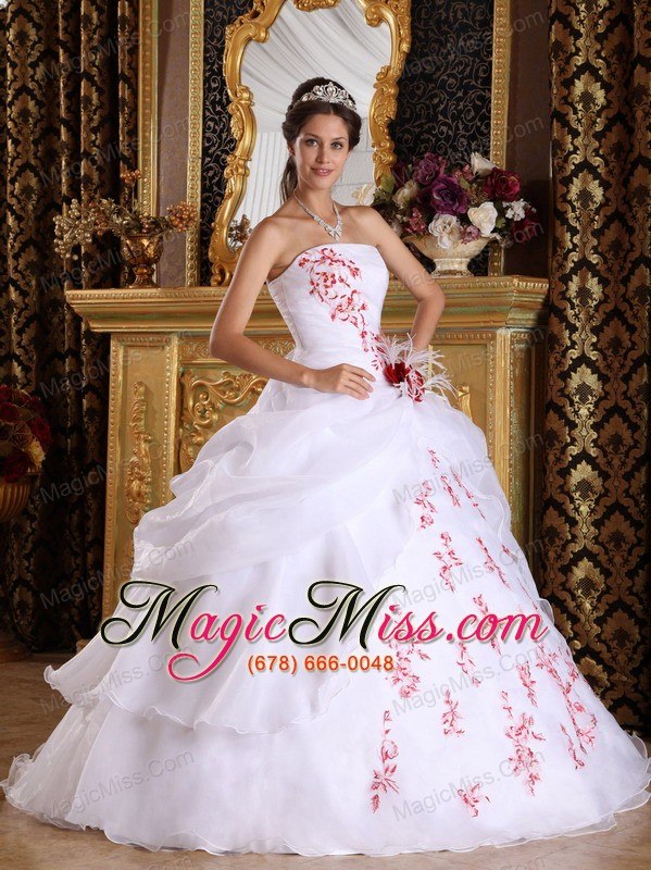 wholesale white a-line / princess strapless floor-length organza appliques quinceanera dress