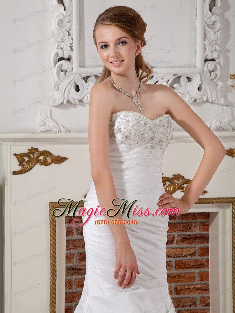 wholesale modest a-line sweetheart court train taffeta appliques and ruch wedding dress