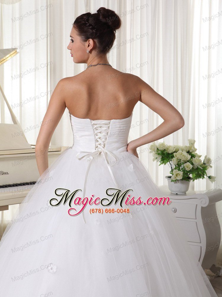 wholesale tulle beaded bust and hand made flowers wedding dress with a-line strapless