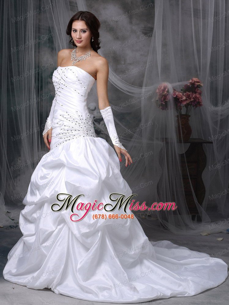 wholesale modest mermaid strapless brush train taffeta appliques wedding dress