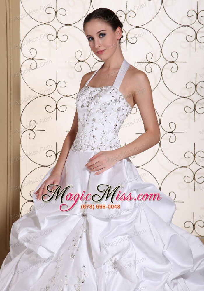 wholesale halter exquisite wedding dress for 2013 embroidery and pick-ups on satin